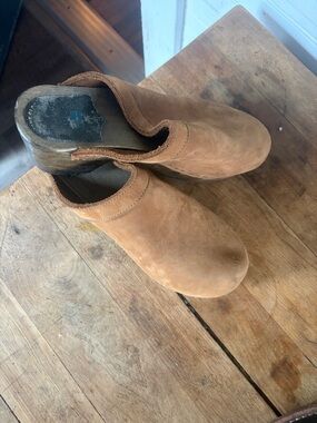 Sven Tan Suede Slip-On Clogs